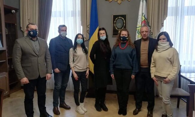 Мэр Кличук взялся за усатых и хвостатых черновчан: "Первый шаг сделан"