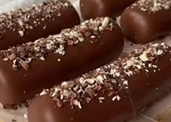 Глазированные сырки, скриншот из видео