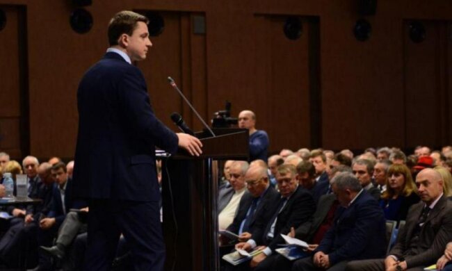 Дело Довгого стало прикрытием свадебных скандалов Луценко, - эксперт