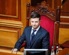 Головне за ніч: покарання депутатам від Зеленського, масове мінування у Києві та ДТП з туристами в Італії