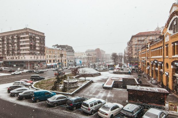 Сніг у Херсоні та задубілий Київ: українців попередили про зимові "примхи" погоди
