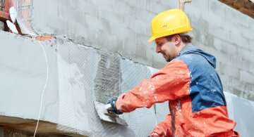 Утепление жилья за свой счет: эксперт объяснил, что должно компенсировать государство