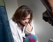 Насильства зазнає кожна четверта українська дівчина - опитування