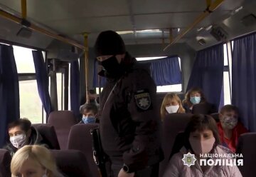 На Закарпатье полиция проверяет транспорт на соблюдение карантинных мер, скриншот