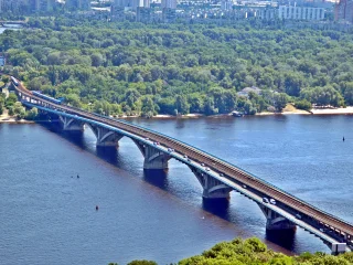 Мост Метро в Киеве