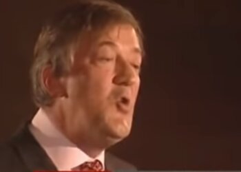 Стивен Фрай, скрин из видео