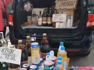 В окупованих містах "ходить" гривня. Фото: скриншот Youtube