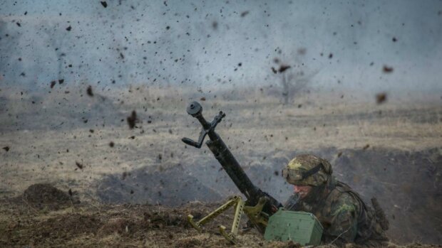 Вражеские обстрелы на Донбассе не утихают, фото: 24 канал