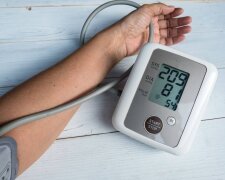 Простые продукты, которые реально снижают давление: врачи советуют включить их в меню прямо сегодня