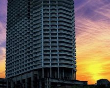 Топ-10 покинутих хмарочосів світу (фото)