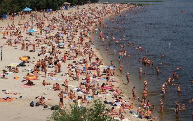 Купальный сезон открыт: в Киеве назвали самый популярный пляж