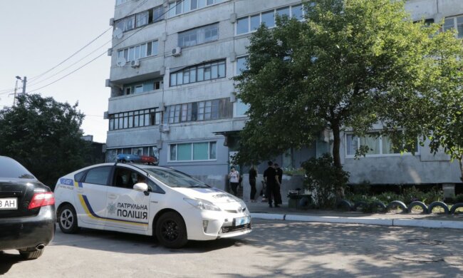 Днепр умывается слезами: молодая девушка шагнула из окна, знал и любил весь город