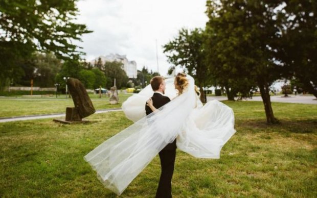 Не по-християнськи, зате по любові: брат і сестра вступили в "генетичний" шлюб
