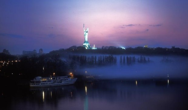 Внимательнее на дорогах: киевлян предупредили о сильном тумане