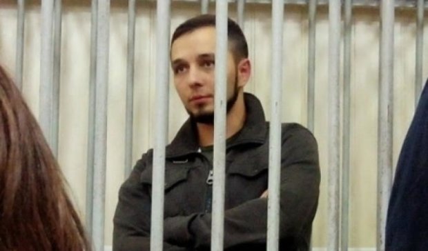 Активіста посадили за порваний портрет Порошенка