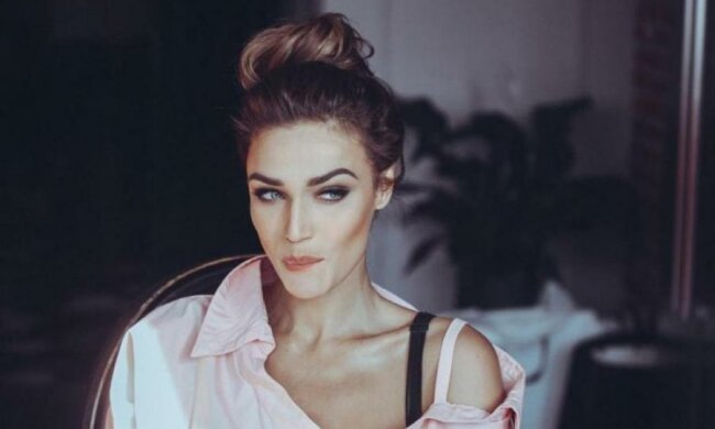 Зірка "Дому-2" приміряла образ Playboy, фанати запідозрили неладне