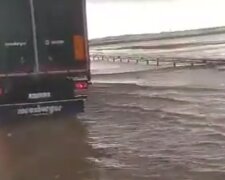 Повінь у Криму, кадр з відео