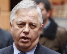 Руки вгору: у головного "комуняки" України знайшли дорослі іграшки