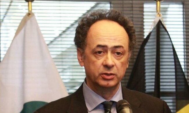 Посол Евросюза выдвинул условия проведения выборов на Донбассе