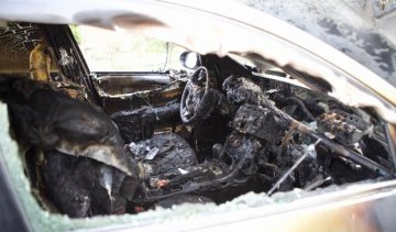 Автомобіль депутата спалили в Іллічівську 