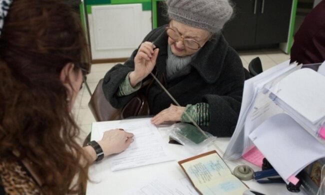 Министр Рева признался, что проверка доходов пенсионеров была фикцией