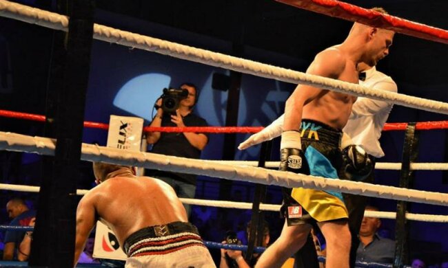 Беринчик - Парра: Повне відео бою