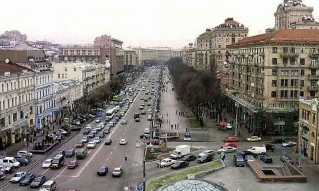 На Хрещатику зупинився рух через ДТП (відео)