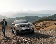 Сюрприз от Renault: фото нового кроссовера появились в сети