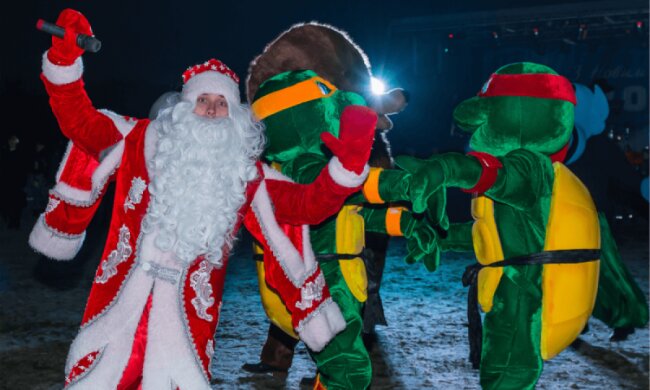 Принудительная "отставка" Деда Мороза разозлила украинцев