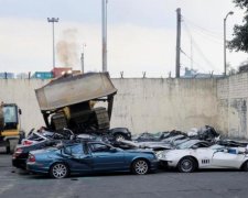 "Євробляхи" на 5 млрд євро перетворили на металобрухт: відео не для слабкодухих