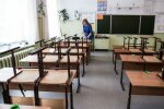 Вчителька в порожньому класі, Известия