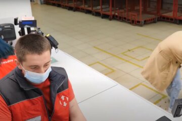 Нова пошта, скріншот з відео