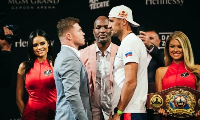 Бій Альварес - Ковальов відбудеться 2 листопада