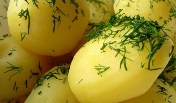 Урожай украинского картофеля сократился на треть