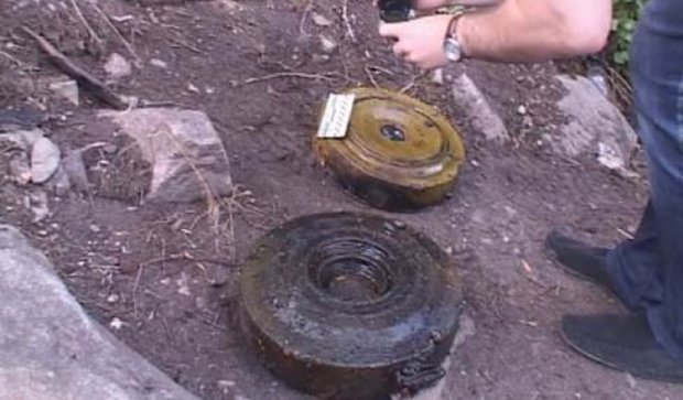 В порту Днепропетровска обнаружили подводный тайник с минами (видео)