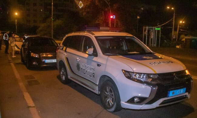 У Львові коп влетів у двох жінок, медики збирають по частинах: що буде з перевертнем у погонах