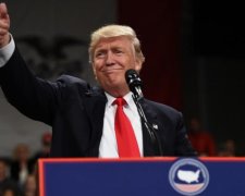 Суд помог Трампу "добить" мигрантов