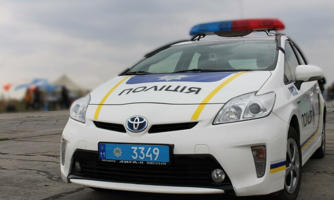 В Киеве "коп-мажор" на Mustang нарвался на разгневанных до чертиков украинцев: прощайте, колеса