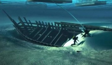  У Голландії підняли з дна ціле судно XV століття