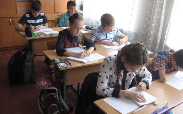 Двуязычные школы в Украине: статистика развеяла миф