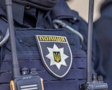 Экс-премьера жестоко избили и ограбили в собственном доме: что известно