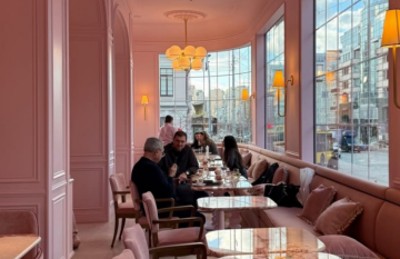 Українці, кафе, фото із соцмереж