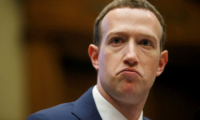 Facebook объявил войну противникам прививок: удалят всех до единого