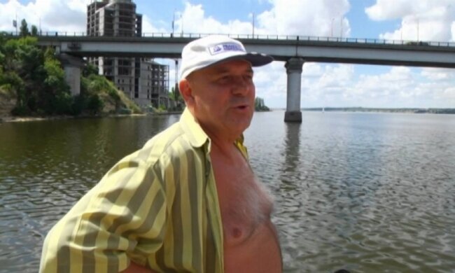 Перекрестился и упал: мужчина прыгнул с 18-метровой высоты