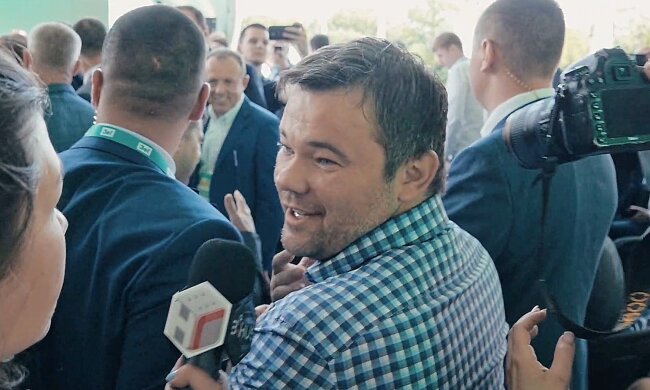 Сен-Тропе и оголенные девушки: как Андрей Богдан отметил День Независимости, - СМИ