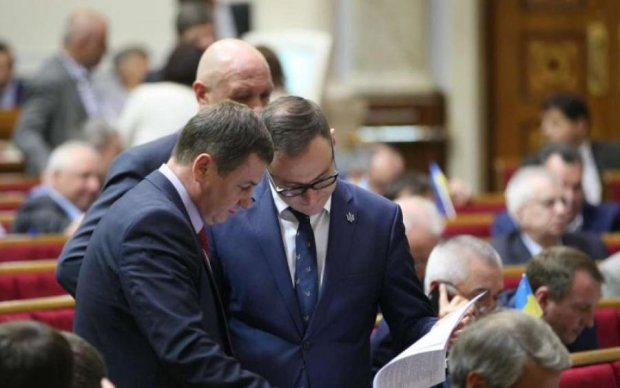 Український політик розповів, як "реставруються" закони Януковича