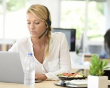 Робота в офісі: як харчуватися, щоб не заробити гастрит