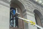 На Хрещатику відновили гігантський годинник часів Євромайдану: фото