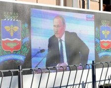 Путін "зомбував" кримчан на вулиці (фото)