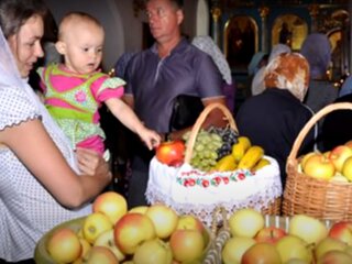 Спаси у серпні: Медовий, Яблучний, Горіховий, скрін - YouTube